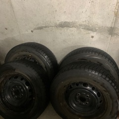 中古
スタッドレスタイヤ