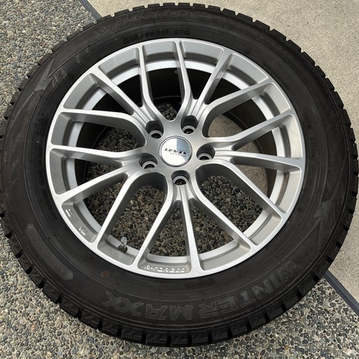 タイヤ 225/55R17 4本ほぼ新品　スタッドレス