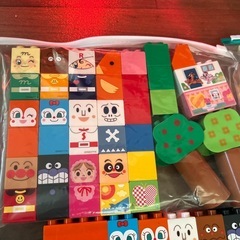 はじめてのアンパンマンブロックワゴン車輪付き　おまけ付きの画像