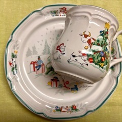 クリスマス　皿　カップ