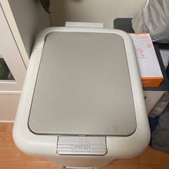 ゴミ箱