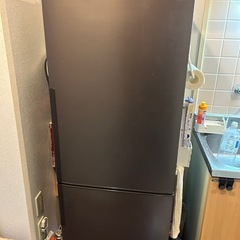 シャープ　冷蔵庫　下の棚割れ有り