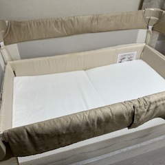 仮予約中！折りたたみ式ベビーベッド　ココネルエアの画像