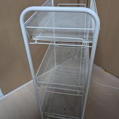 無料　ラック（分解可能ですがこのままのお渡しです。）