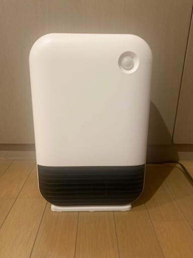 【製造年】2022年★セラミックヒーター★ほぼ新品
