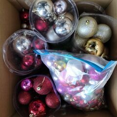 クリスマスツリー　210センチ+飾り　差し上げますの画像