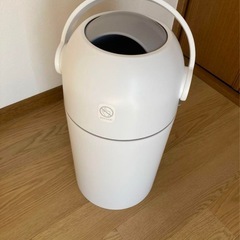 おむつ　オムツ用ゴミ箱　ピジョン　ステール　ホワイト