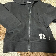 コムサイズム  パーカー　110サイズです！の画像