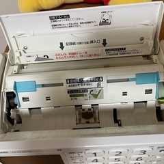 Panasonic パーソナルFAX 電話機　KX-PD304W(子機
付き)の画像
