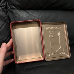 メリーチョコレートの空き缶の画像