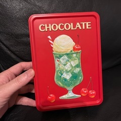 メリーチョコレートの空き缶