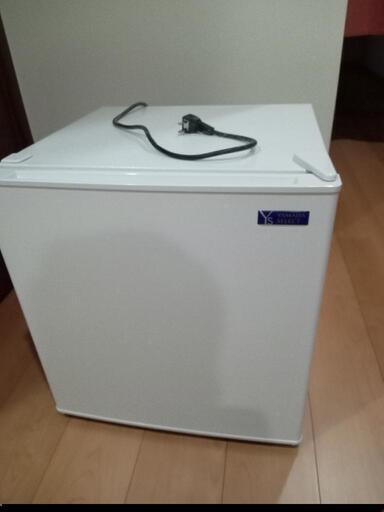 小型冷蔵庫