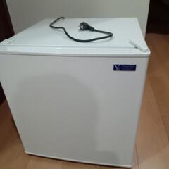 小型冷蔵庫