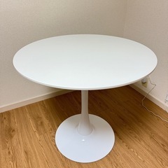丸テーブル/
直径80cm