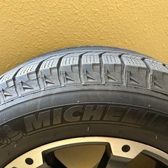 ミシュランスタッドレスタイヤ265/60R18アルミ付きタイヤ4本セット　の画像