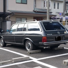 メルセデス・ベンツ W123 300TD (1984年式)の画像