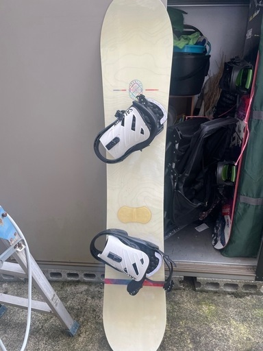 SALOMON スノボ板