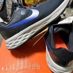 正規品‼️新品‼️NIKE、レボリューション6‼️ 1万円以上の物お買い上げで半額にします。 の画像