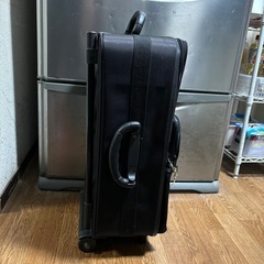 キャリーケース 黒 現状渡しの画像