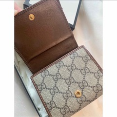 GUCCI 二つ折り財布の画像
