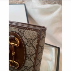 GUCCI 二つ折り財布の画像