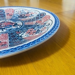【新品未使用】お皿 大皿 浅型 綺麗な柄の画像