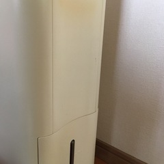 SHARP シャープ 除湿機 衣類乾燥機の画像