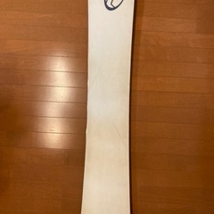 子供用スノーボードの板　134cmの画像