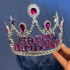 誕生日パーティーハットやデコレーションの画像