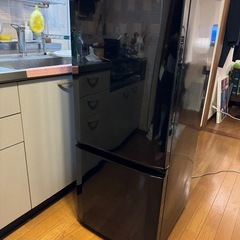 冷蔵庫　三菱ノンフロンMR-P15W-B形