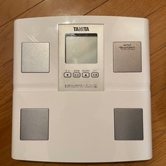 2021年製　体組成計　体重計　タニタ　TANITA　家電 美容...