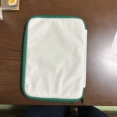 スターバックス　タブレットケースの画像