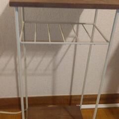 ミニシェルフ　サイドテーブル　収納家具　台の画像