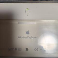 中古品　Apple純正 Mac Wireless Keyboard ワイヤレス キーボード A1016

の画像