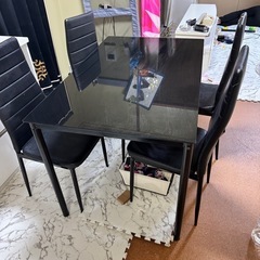 ダイニングテーブルセットの画像