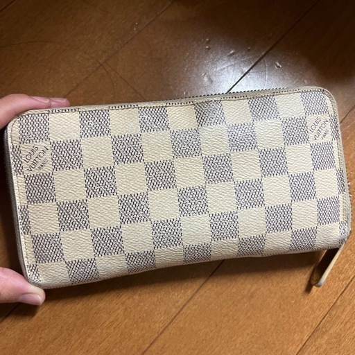 LOUIS VUITTON財布