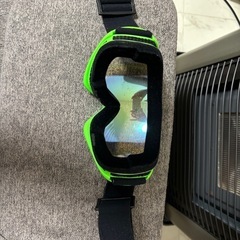 8000円→5000円　Revolt ゴーグル 緑 ミラーレンズの画像