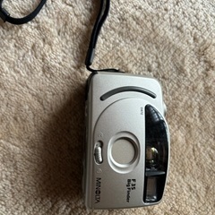 コンパクトカメラ Minolta F35 Big Finder 
