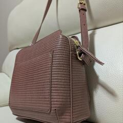 ショルダーバックの画像