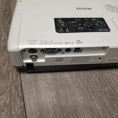EPSON　プロジェクターの画像