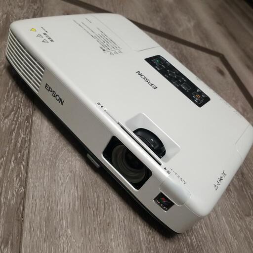 EPSON　プロジェクター
