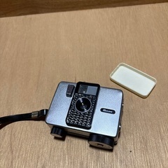 コンパクトカメラ　Ricoh Auto Half 