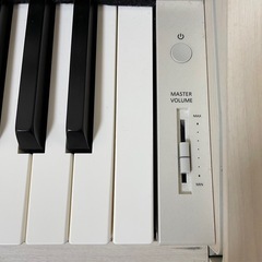 【お譲り決まりました】電子ピアノ　KAWAI CN25 ホワイトの画像