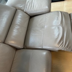 高級電動ソファー　2人掛け　ワタリジャパン（HTL Japan）製の画像