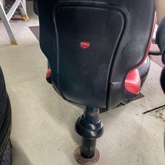 パチンコ店イス　パーラーチェア 中古椅子 赤色　　スロット椅子　Friend椅子　の画像