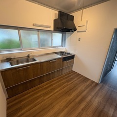 須坂市一軒家🏠駐車場3-4台可能🚗ペットもオッケー🐶