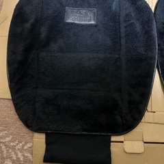 D.A.D GARSON ／ DAD もふもふ系素材　レザー型押しロゴ・シートクッション・ティッシュカバー　タイプ　ブラックファーの画像