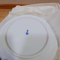 たち吉 染小花 平皿 深皿 セットの画像