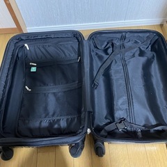 【受渡予定決定/キャンセル次第ご連絡】キャリーケースの画像