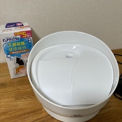 猫  循環式水飲み器
